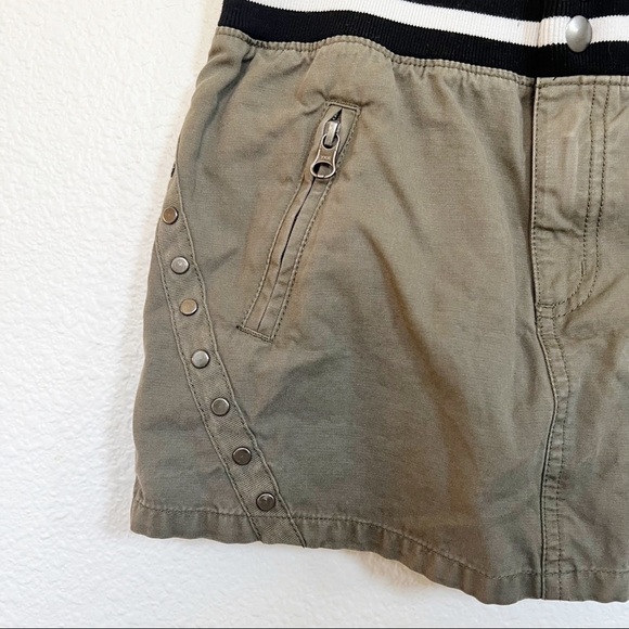 Pam & Gela- Embellished Mini Skirt in Army Green - XS - Picture 5 of 6